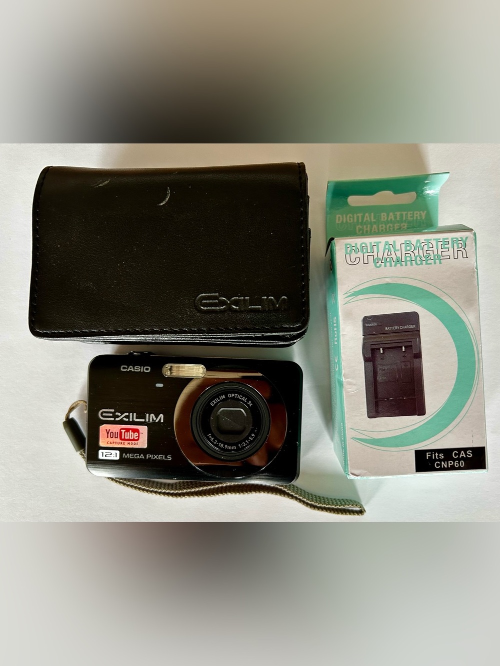 Casio Exilim EX-Z90 Compact Digital Camera - charger and SD card included